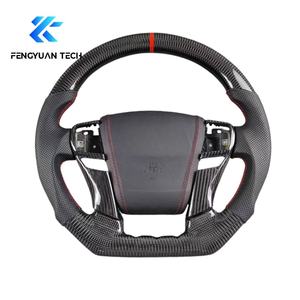 Volant en fibre de carbone style GR pour Corolla/Reiz (Mark X) 2005-<span class=keywords><strong>2010</strong></span> - Design sportif en cuir perforé pour rouge - Product Image 2