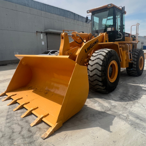 Chargeuse d'occasion 856 Prix avantageux Excellentes performances Chargeuse d'occasion 856 à vendre - Product Image 1