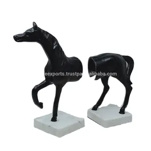 Moderne Zwarte Metalen Paard Dier Wit Marmer Base Boekensteun Scandinavische Boekensteun Europese Boekensteun Tafel Top Decor