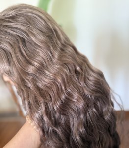 Prezzo all'ingrosso per la parrucca europea del pizzo dei capelli delle ragazze con le onde naturali 5x5 ad alta definizione chiusura del pizzo morbida parrucca medica - Product Image 2