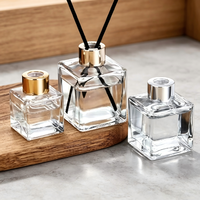 Flacon diffuseur de parfum de luxe carré en verre épais transparent 50ml 100ml 150ml 200ml avec couvercle métallique, récipient vide pour emballage d'arômes domestiques