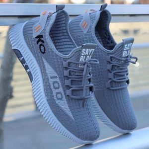 Nuovi Arrivi Primavera-Estate: Scarpe Sportive Casual Unisex con Rete Traspirante, Suola Morbida e Design Slip-On per Uomo - Product Image 2