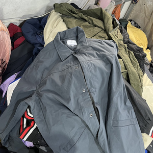 Ropa Usada Premium para Hombre, Chaquetas Ligeras de Segunda Mano de Alta Calidad al por Mayor, Estilos de Moda, Lote de Ropa Usada de Tallas Variadas - Product Image 2