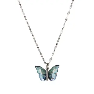 Женское ожерелье с подвеской-бабочкой