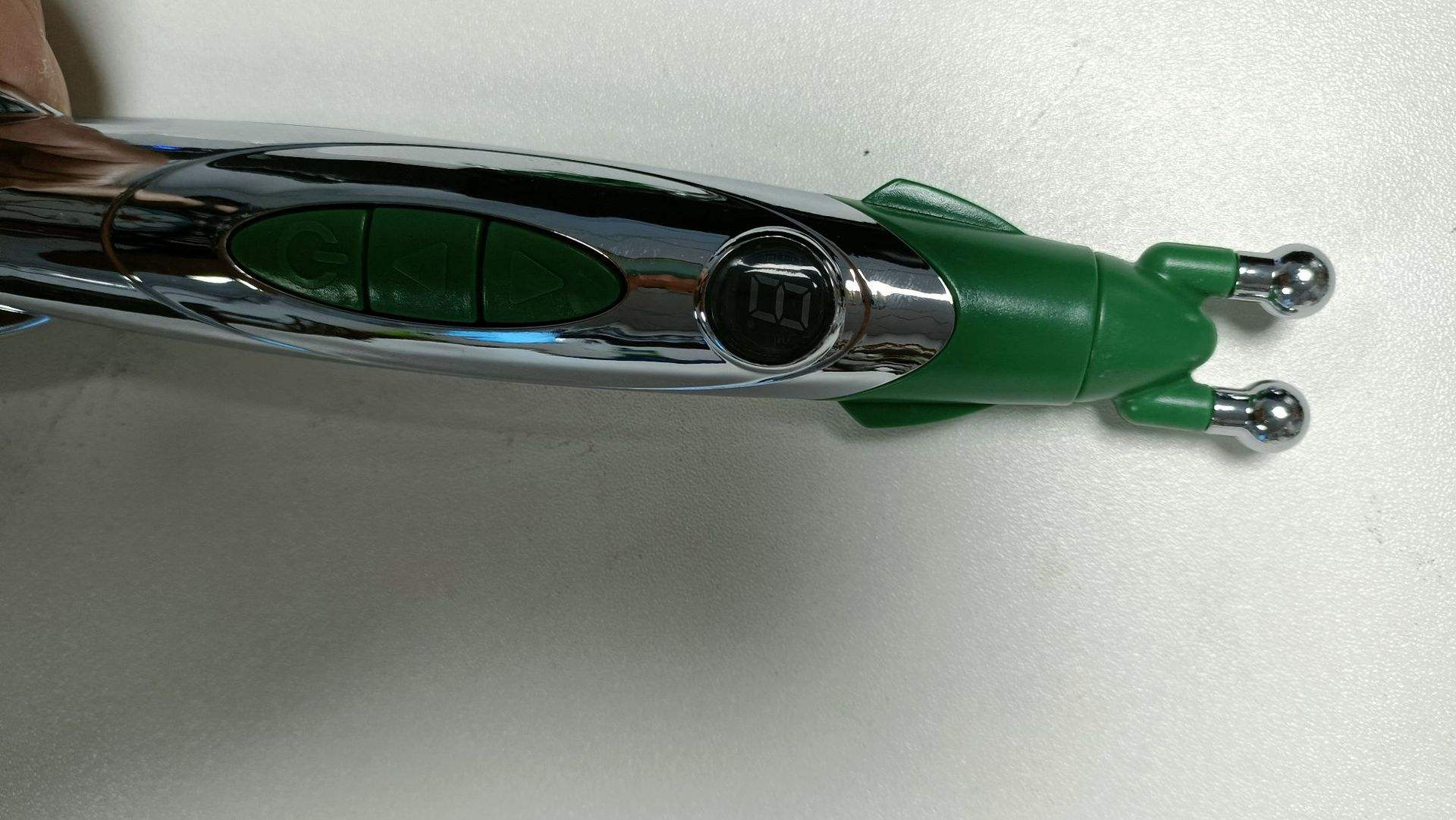 สีเขียว