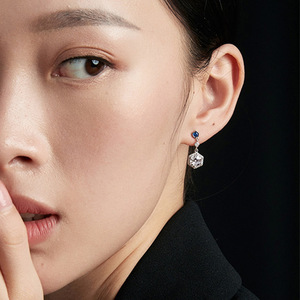 Orecchini a Perno Geometrici Semplici per Donne, Accessori per Orecchie alla Moda per Uso Quotidiano - Product Image 3