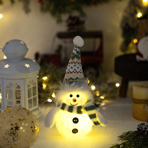 Gorro de punto verde navideño hecho a mano, adorno de muñeco de nieve de invierno, superventas transfronterizo para ambiente navideño - Product Image 6