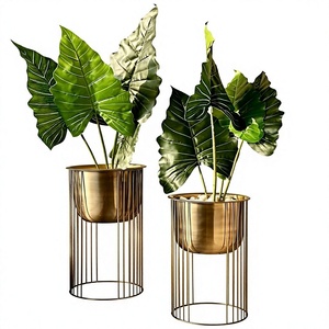 Modern iron Flower Stand With Leaf Pattern Indoor Plant <b>Pot</b> <b>Holder</b> Gold Finish Desktop Decorative Planter Stand - Product Image 3