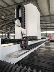Routeur CNC ATC pour pierre GSY-3015PLUS avec moteur servo, fabrication de comptoirs, perçage de trous d'évier, broche 7,5 kW, ATC linéaire 12 outils - Product Image 3