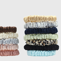 Chouchou en soie de mûrier pur 19 Momme 100% de luxe personnalisé mode couleur unie cheveux cravates pour femmes tissu élastique bandes de cheveux minces
