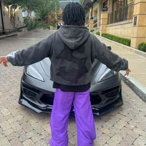 Patch brodé en éponge française personnalisé 500GSM en éponge épaisse avec strass en détresse lavé à l'acide pull-over sweats à capuche pour hommes - Product Image 6