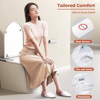 Toilette intelligente moderne avec conception sans réservoir d'une seule pièce bidet intégré siège chauffant sécheur d'eau chaude capteur de pied de chasse automatique