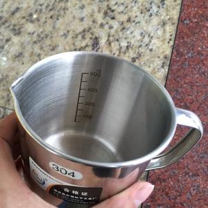 ถ้วยตวงสแตนเลส 304 ขนาด 500 มล. พร้อมเครื่องหมายบอกปริมาตรสำหรับใช้ในครัวและการอบขนม - Product Image 4