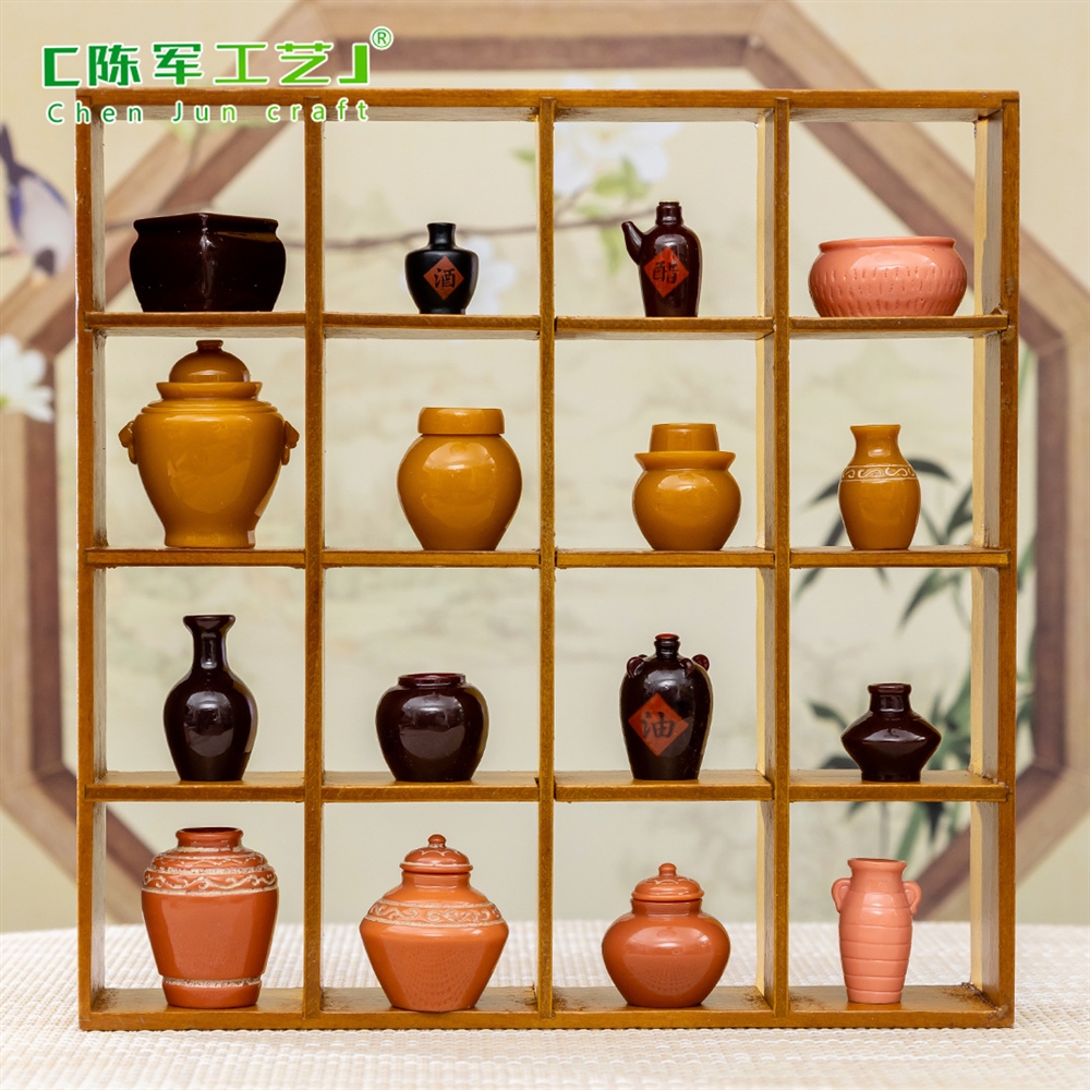 There are 27 types of earthenware jars in the seri