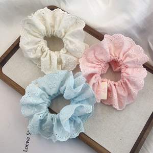 Bogen stickerei stoff doppelseitig groß scrunchie - Product Image 3