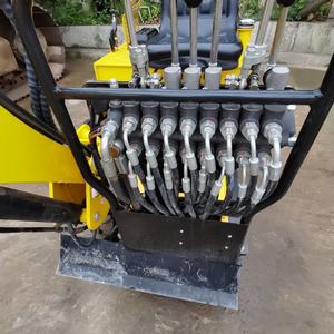 Excavadora Sany 10 Usada de Alta Calidad, Modelo 2022, 1 Tonelada, con PLC y Motor, a Buen Precio - Product Image 4