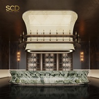 SC SHOWCASES SC-LBF-007 Kiosque de bar de luxe tout-en-un pour boîte de nuit, comptoir îlot ovale en marbre vert, auvent en maille diamantée dorée