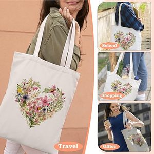 Sac fourre-tout en toile personnalisé pour la Saint-Valentin, réutilisable, esthétique, floral, en coton, en forme de cœur, pour femmes - Product Image 4