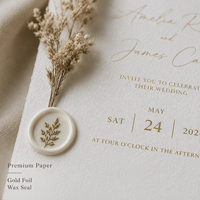 Invitation de mariage botanique vintage personnalisée, illustration délicate de fleurs séchées avec estampage à chaud