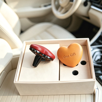 Désodorisant voiture en cuir forme cœur, diffuseur en zinc à évaporation naturelle, parfum longue durée et contrôle des odeurs