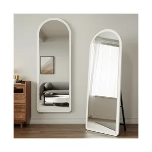Vendita calda lungo arco bianco irregolare specchio in legno incorniciato salone di vestizione ondulata supporto arcuato specchio decorazione