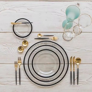 Assiette en verre transparente de qualité supérieure, de luxe, avec bordure en perles dorées - Product Image 1