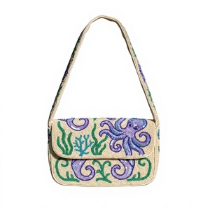 Bolso Bandolera Hecho a Mano con Cuentas de Vidrio y Patrón de Pulpo Morado, Bolso de Hombro con Cuentas de Semillas - Product Image 1