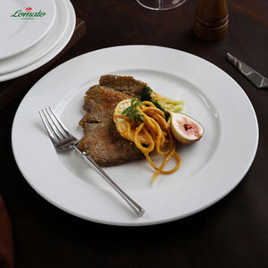 Plato de cerámica estilo europeo con textura de nervaduras diagonales, plato de porcelana para servir en restaurantes, hoteles, catering, para bistecs y ensaladas. - Product Image 4