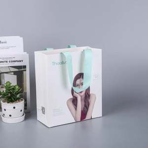 Sac de shopping en papier kraft de luxe, grand format, personnalisé avec votre propre logo, impression offset, sac cadeau en papier avec ruban - Product Image 1