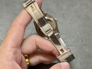 Equipado con el movimiento automático integrado de cuerda automática 3235. Reloj Mecánico Rosa Premium Más Vendido - Product Image 6