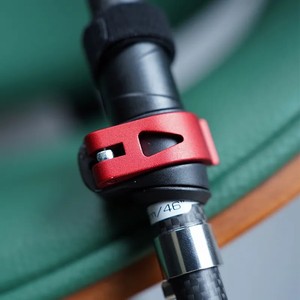 Bastone da Trekking in Fibra di Carbonio 3K Ultraleggero Pieghevole a 5 Sezioni con Impugnatura in EVA per Campeggio e Escursionismo - Product Image 3