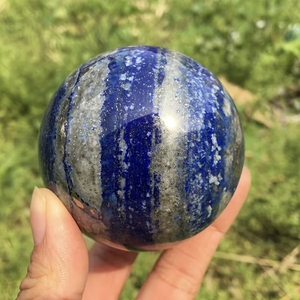 Vente en gros de boules de lapis-lazuli CrystalHola de haute qualité, cristaux polis bleu vif, 5-8 cm, sphère Feng Shui pour la décoration de la maison - Product Image 3