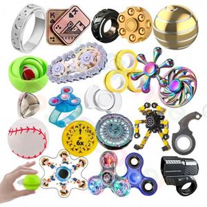 ของเล่นสปินเนอร์แบบโซ่จักรยานวินเทจ ผลิตด้วยมือ โครงสร้างโลหะทนทาน สำหรับผู้ใหญ่และนักสะสม พร้อมฐานตั้งโชว์ - Product Image 1