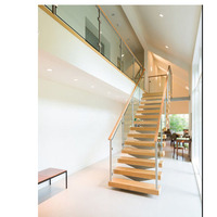 Escalier moderne standard australien et canadien avec marches en bois et verre pour intérieur