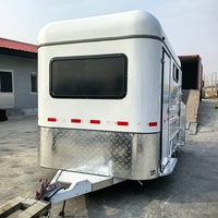 Remorque pour chevaux de type Australie Standard, 2 places, chargement en angle, double essieu, freins électriques, capacité de charge 3T, plancher en aluminium.