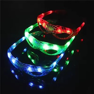 Spiderman Gafas Brillantes <span class=keywords><strong>Marvel</strong></span> Anime Figura LED Intermitente Gafas de Sol Dibujos Animados Fiesta Infantil Juguetes Niños Regalos - Product Image 4