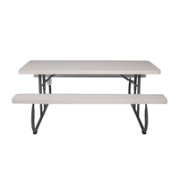 Table de pique-nique pliable en plastique pour le camping avec trou pour parapluie