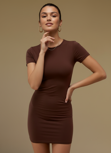 Abito Mini Aderente da Donna a Doppio Strato con Maniche Corte in Nylon66 90gsm, Personalizzabile con Logo del Marchio - Product Image 5