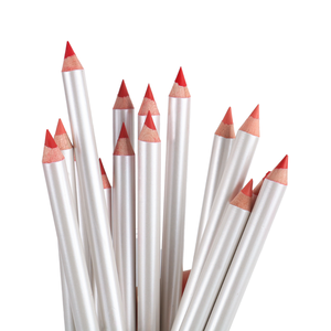 Crayon à lèvres en bois végétalien personnalisé avec votre logo, haute pigmentation, longue tenue, waterproof, crème nude, maquillage, marque privée - Product Image 1