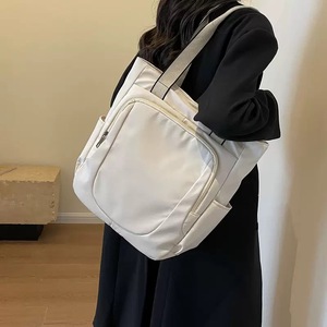 <span class=keywords><strong>Bolsa</strong></span> de Compras de Nailon Acolchado con Logotipo Personalizado, Informal, para Mujer, Verano 2026, Venta al Por Mayor - Product Image 3