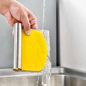 Raspador de cocina 2 en 1, raspador de masa de acero inoxidable y juego de raspador de tazón de PE con medición - Product Image 6
