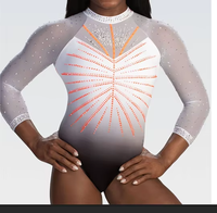 Ensemble de jupe de sport personnalisée pour adulte en polyester extensible avec soutien-gorge intégré et poches, idéal pour le tennis, le golf, la course et l'entraînement estival