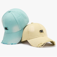 Gorra de Béisbol Urbana con Visera Curva, Textura Desgastada, Bordado 3D y Estilo Personalizado