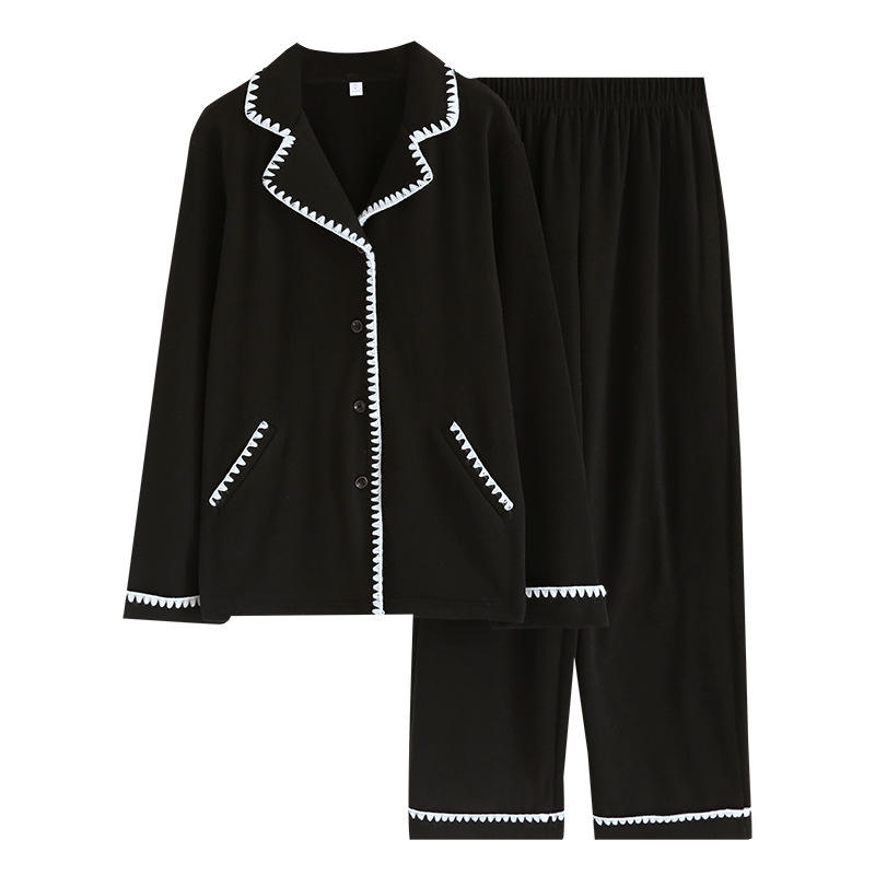 กำมะหยี่นม-แอลกอฮอล์ของผู้ชายผิวดำ