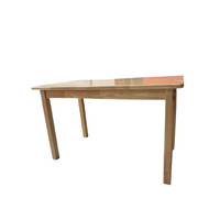 Table d'activités rectangulaire en bois dur pour enfants pour salle de jeux préscolaire