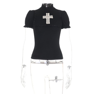 Maglietta Gotica <span class=keywords><strong>Nera</strong></span> a Collo Alto con Croce Traforata, Top Slim Fit in Maglia per Donna, <span class=keywords><strong>T</strong></span>-shirt Sexy Y2k per Halloween - Product Image 4