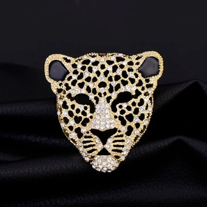 Broche Fantaisie Vintage Strass – Accessoire Rétro élégant, Occasion