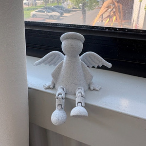 Statuetta di Angelo Seduto Stampata in 3D con Ali d'Angelo per Decorazioni Natalizie, di Laurea e Matrimoniali, Design Moderno di Metà Secolo - Product Image 4