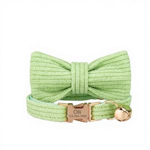 ปลอกคอแมวผ้าลูกฟูกสีเขียวอ่อนทำมือพร้อมป้ายชื่อส่วนตัวและกระดิ่งทอง สายจูง ของขวัญสุดเพอร์เฟคสำหรับสัตว์เลี้ยง - Product Image 1