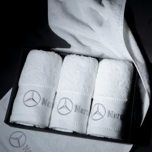 Conjuntos de toallas blancas de hotel al por mayor de lujo 100% algodón Toalla de cara bordada Toalla de regalo logotipo personalizado
